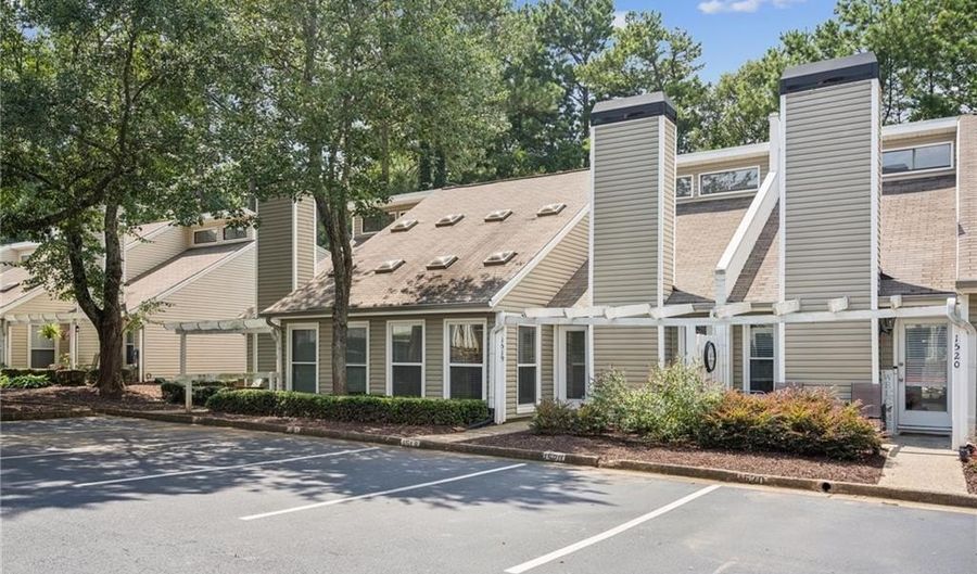 1519 Planters Ridge Ln, Alpharetta, GA 30004 - 3 Beds, 2 Bath