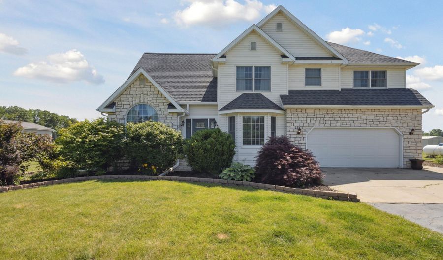14134 Elm Row Rd, Albion, MI 49224 - 4 Beds, 3 Bath