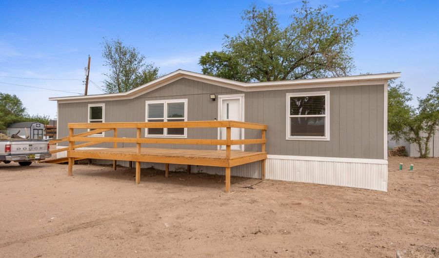 16 Serafin Rd, Belen, NM 87002 - 3 Beds, 2 Bath