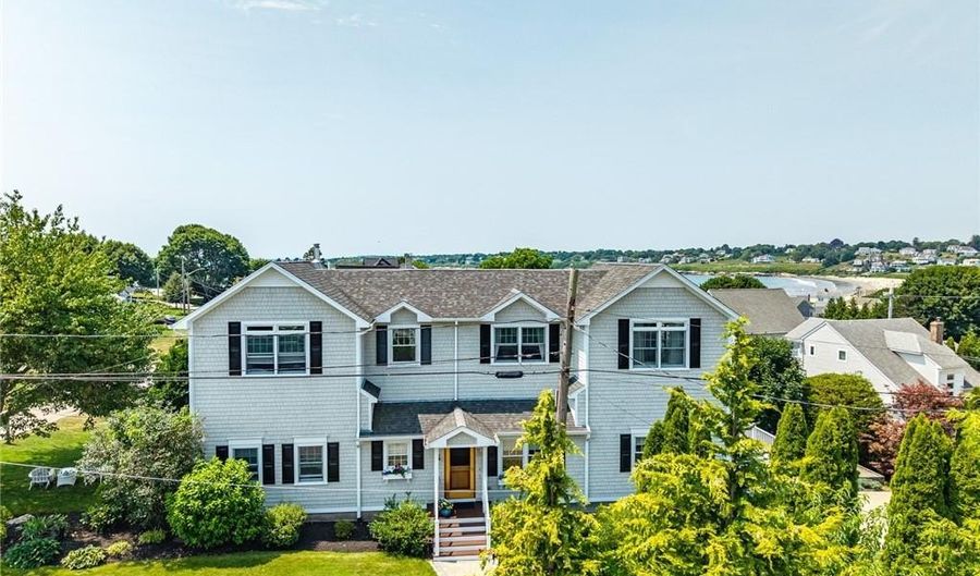 33 Withington Rd, Narragansett, RI 02882 - 3 Beds, 4 Bath