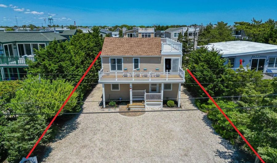 14 E 16TH St, Barnegat Light, NJ 08006 - 4 Beds, 2 Bath
