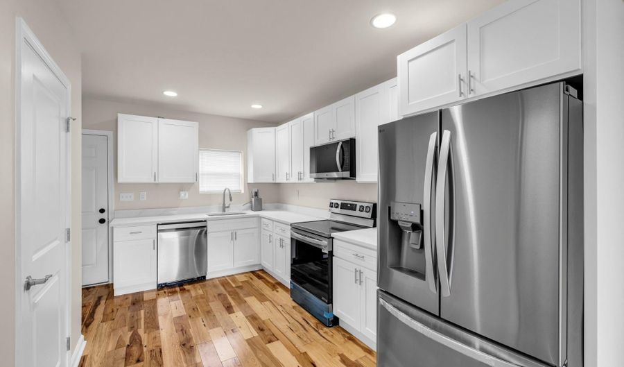 1624 HAZEL St, Baltimore, MD 21226 - 2 Beds, 2 Bath