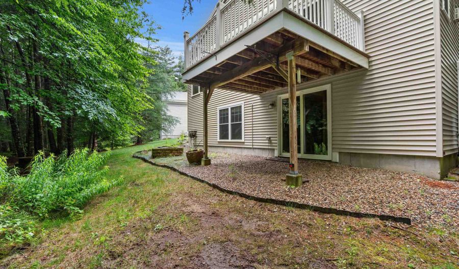 32 Birch Cir 32, Brentwood, NH 03833 - 2 Beds, 2 Bath