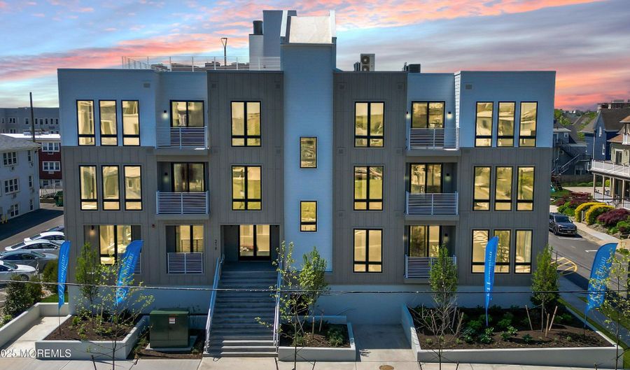 218 3rd Ave 204, Asbury Park, NJ 07712 - 2 Beds, 2 Bath