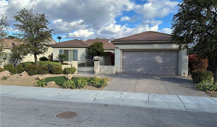 1896 Hovenweep St, Henderson, NV 89052 - 2 Beds, 2 Bath