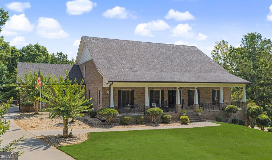 300 Brook Rd, Barnesville, GA 30204 - 5 Beds, 3 Bath
