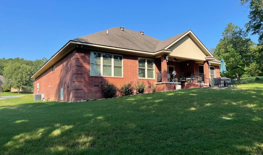 17 Valley View Rd, Batesville, AR 72501 - 3 Beds, 2 Bath