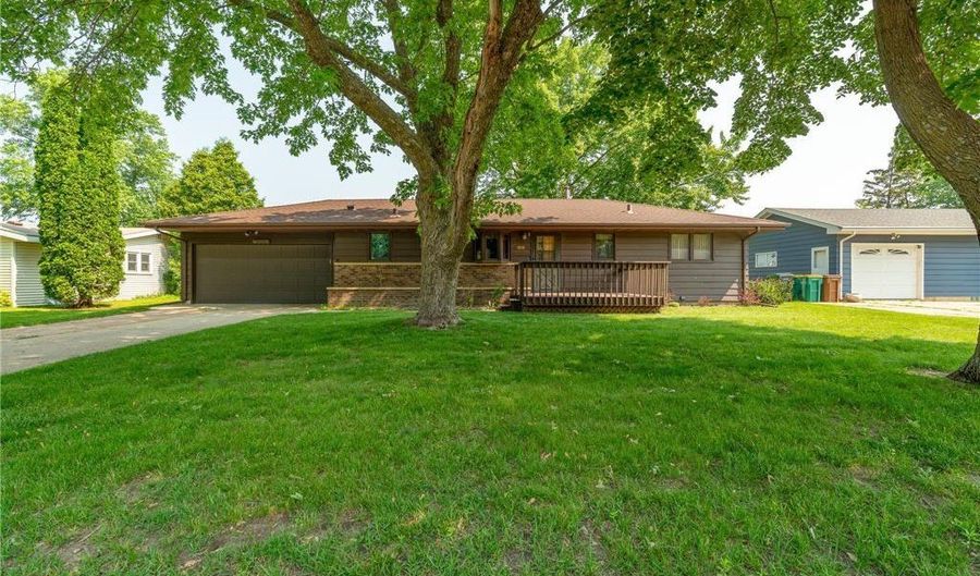 1510 Plainview Ln, Albert Lea, MN 56007 - 3 Beds, 2 Bath