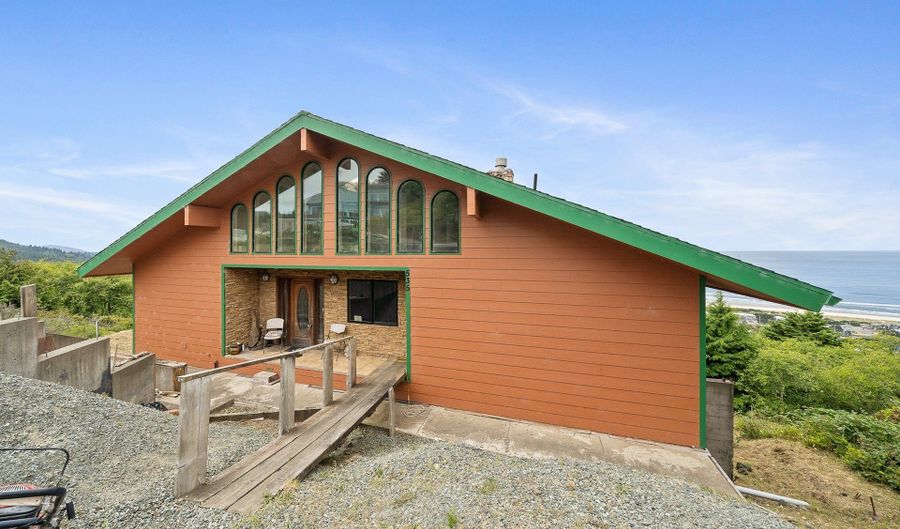 535 KESTERSON Ct, Rockaway Beach, OR 97136 - 3 Beds, 3 Bath