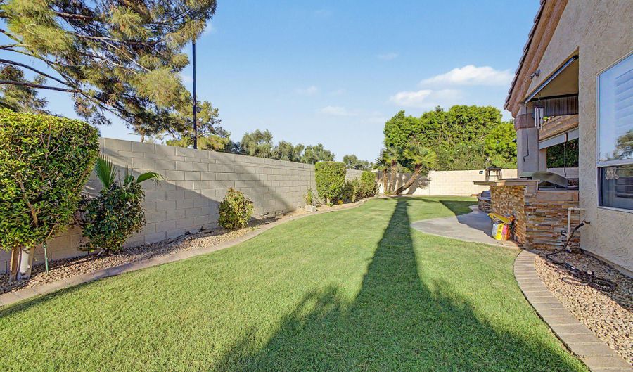 1830 W WISTERIA Dr, Chandler, AZ 85248 - 4 Beds, 2 Bath