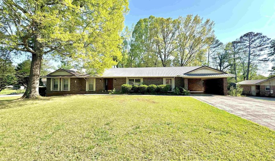 3820 CAFFEY WOODS Rd, Anniston, AL 36207 - 3 Beds, 2 Bath