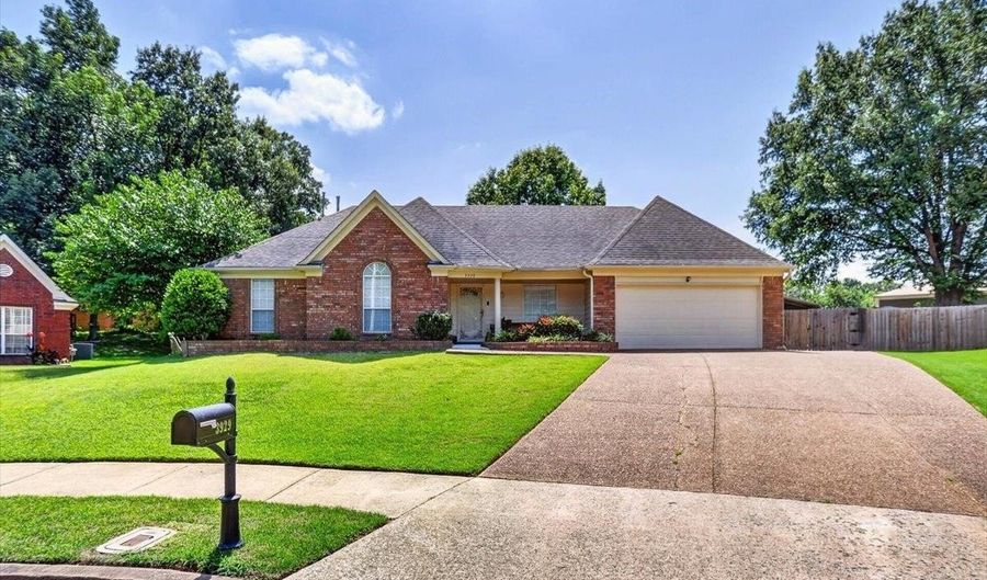 3929 CARRIE BROOK Cv, Bartlett, TN 38135 - 3 Beds, 2 Bath