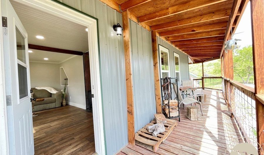 135 N First St, Bearcreek, MT 59007 - 2 Beds, 2 Bath