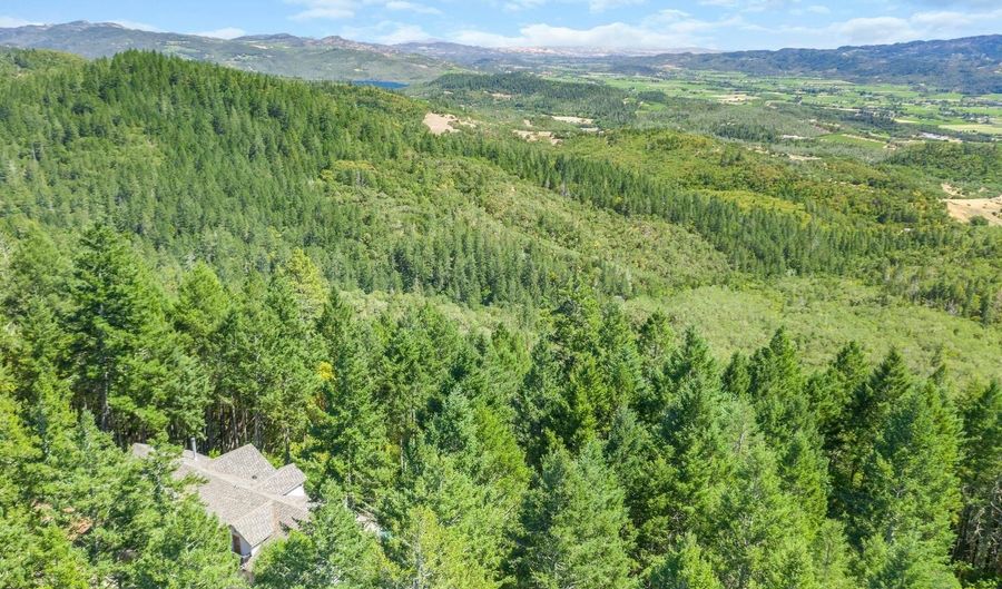 440 Cold Springs Rd, Angwin, CA 94508 - 6 Beds, 6 Bath