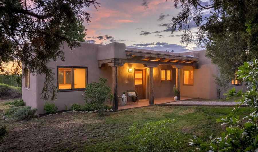 31 And 33 Juan De Dios Rd, Arroyo Seco, NM 87514 - 3 Beds, 3 Bath