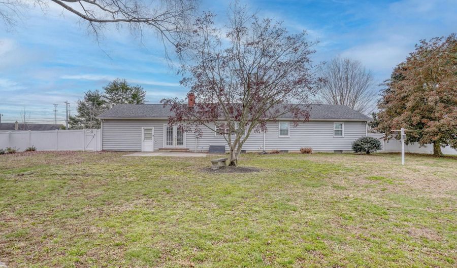 107 DYKE BRANCH Rd, Dover, DE 19901 - 3 Beds, 2 Bath