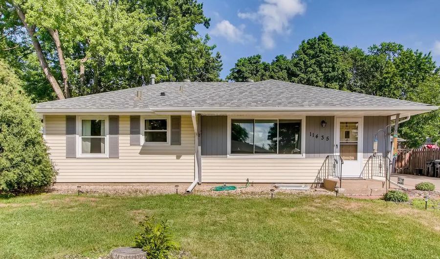 11435 Quince St NW, Coon Rapids, MN 55448 - 3 Beds, 1 Bath