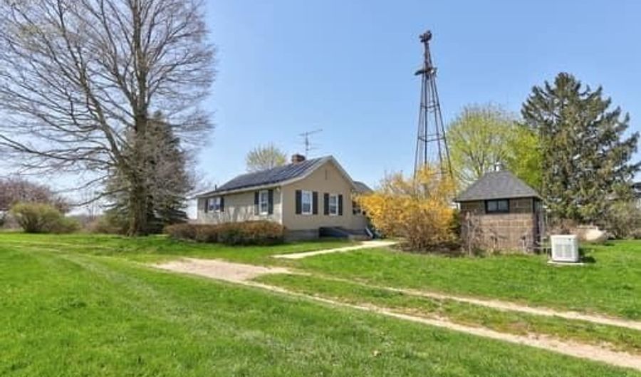 1376 24th St, Allegan, MI 49010 - 1 Beds, 1 Bath