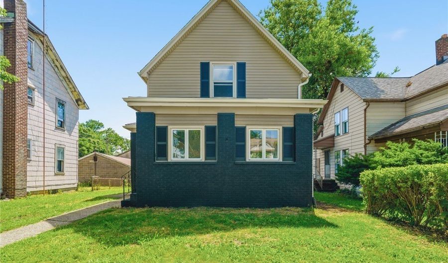 440 S Freedom Ave, Alliance, OH 44601 - 3 Beds, 1 Bath