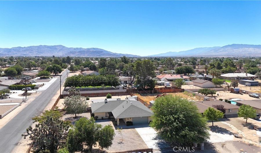 13253 Pocono, Apple Valley, CA 92308 - 3 Beds, 2 Bath