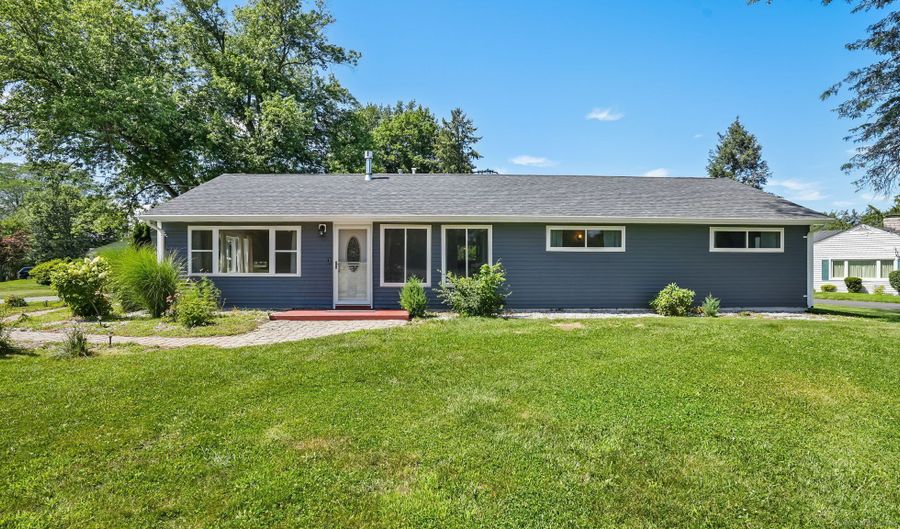 498 Juniper Ln, Cheshire, CT 06410 - 3 Beds, 2 Bath