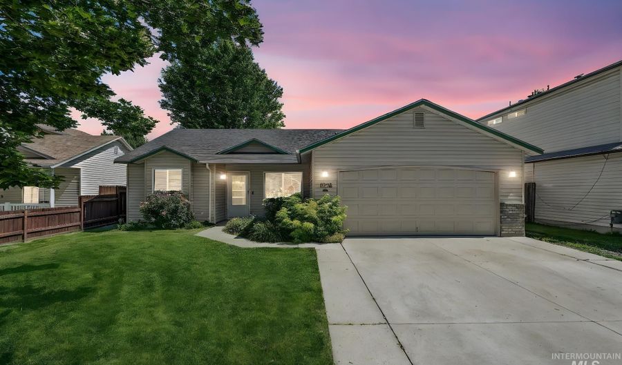 11736 W Halstead Ct, Boise, ID 83713 - 4 Beds, 2 Bath