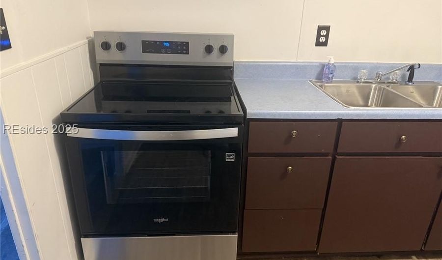 582 Parkwood Ter, Allendale, SC 29810 - 2 Beds, 1 Bath