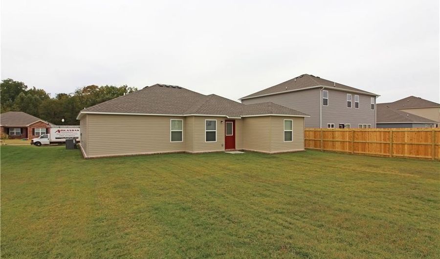 807 Green World St, Bentonville, AR 72712 - 4 Beds, 2 Bath