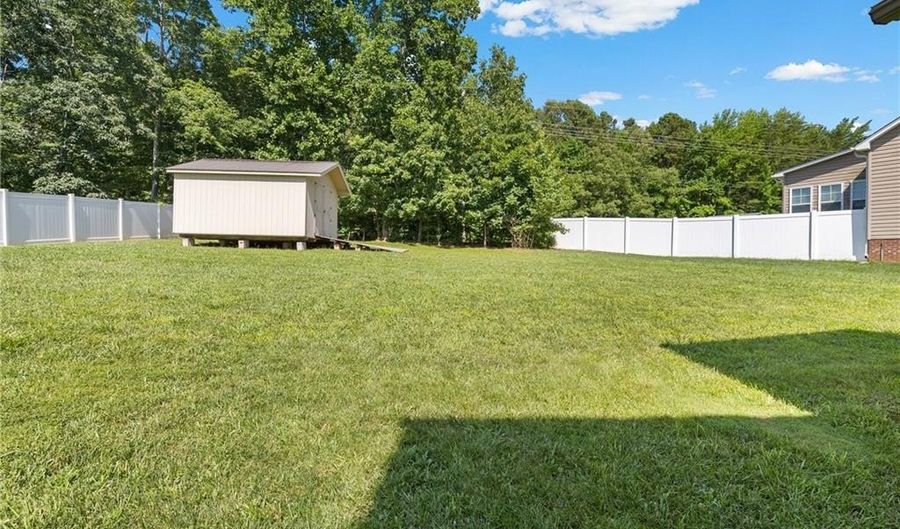 1646 Johnnys Way Rd, Asheboro, NC 27239 - 4 Beds, 3 Bath