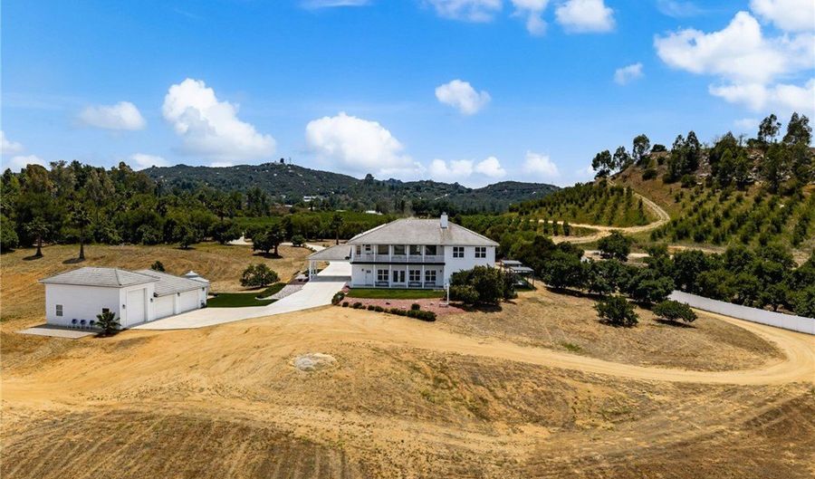 22252 Monte Rancho Dr, Temecula, CA 92590 - 4 Beds, 4 Bath