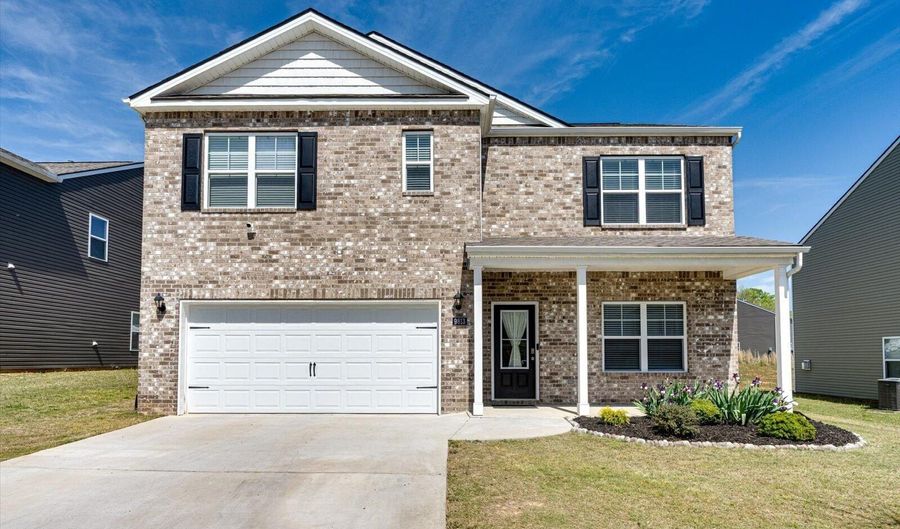 9813 Ramble Brook Ln, Apison, TN 37302 - 5 Beds, 3 Bath