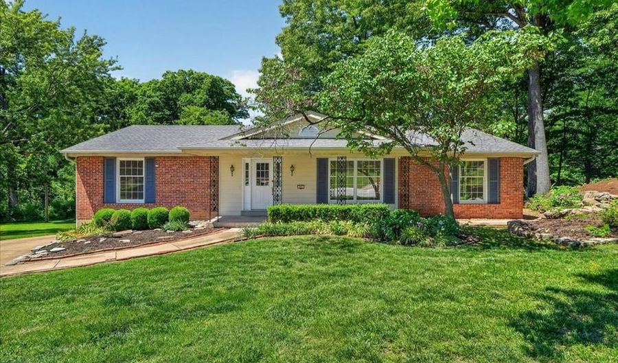 331 Wildforest Dr, Ballwin, MO 63011 - 4 Beds, 3 Bath