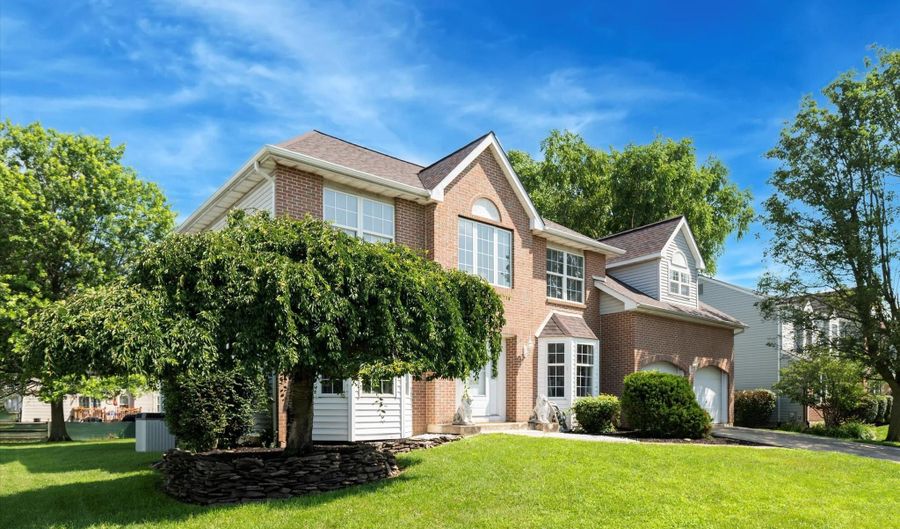 206 MANGUM Dr, Bear, DE 19701 - 4 Beds, 4 Bath