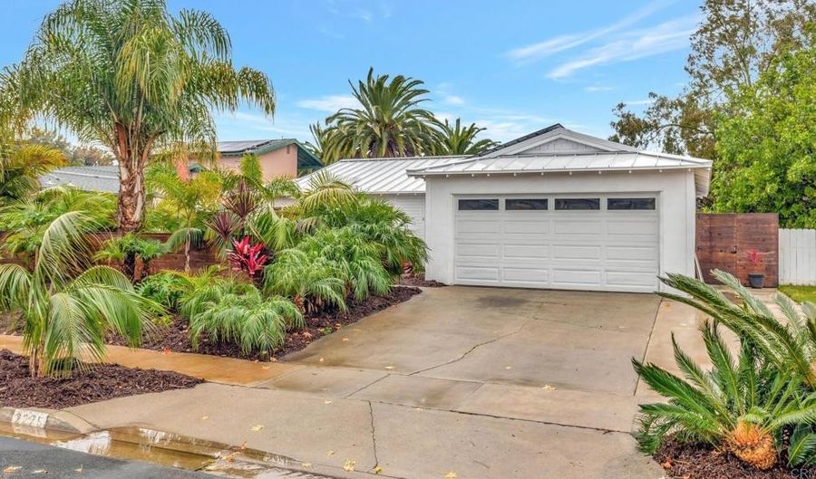 2275 Highland Dr, Carlsbad, CA 92008 - 3 Beds, 2 Bath