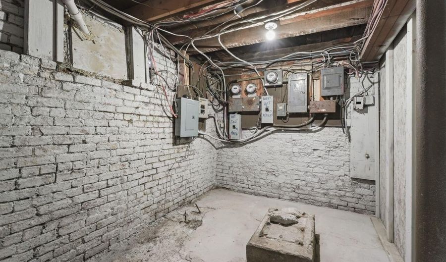 162-170 Jefferson St, Albany, NY 12210 - 0 Beds, 11 Bath
