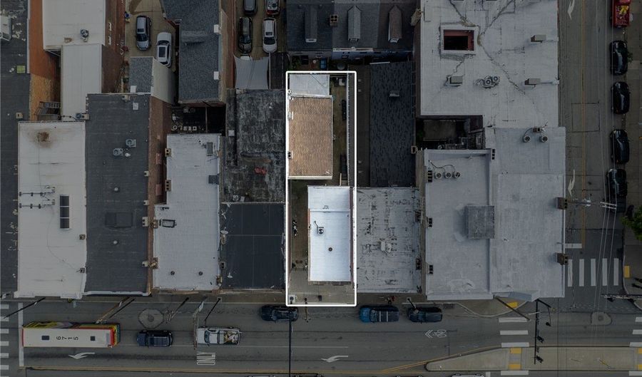 2206 E Carson St, Airville, PA 15203 - 2 Beds, 2 Bath