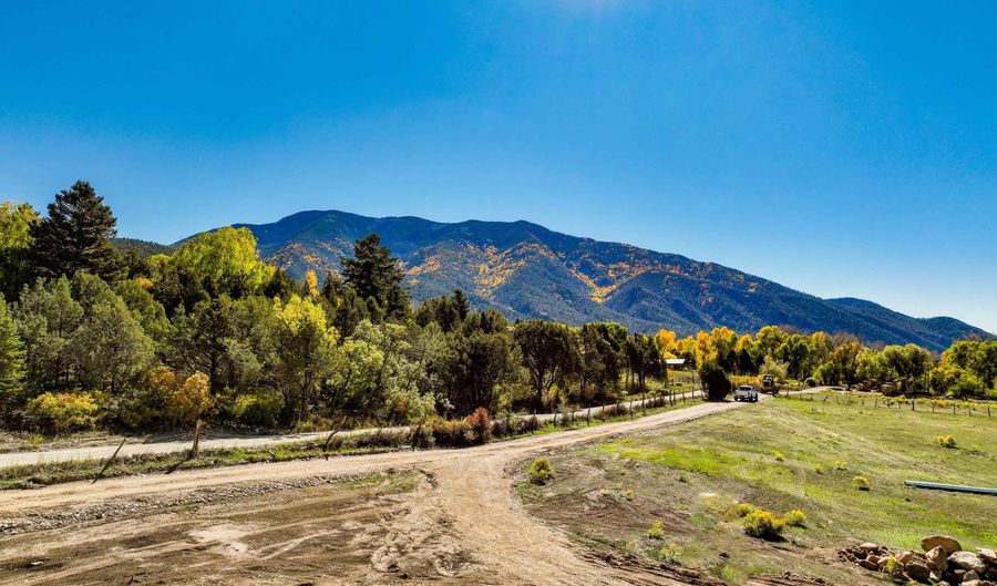 Tract 3 Arturos Way, Arroyo Seco, NM 87514 - 4 Beds, 4 Bath