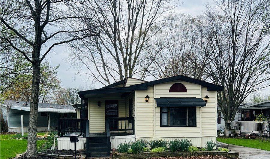 67 Harold Dr, Ashland, OH 44805 - 2 Beds, 2 Bath