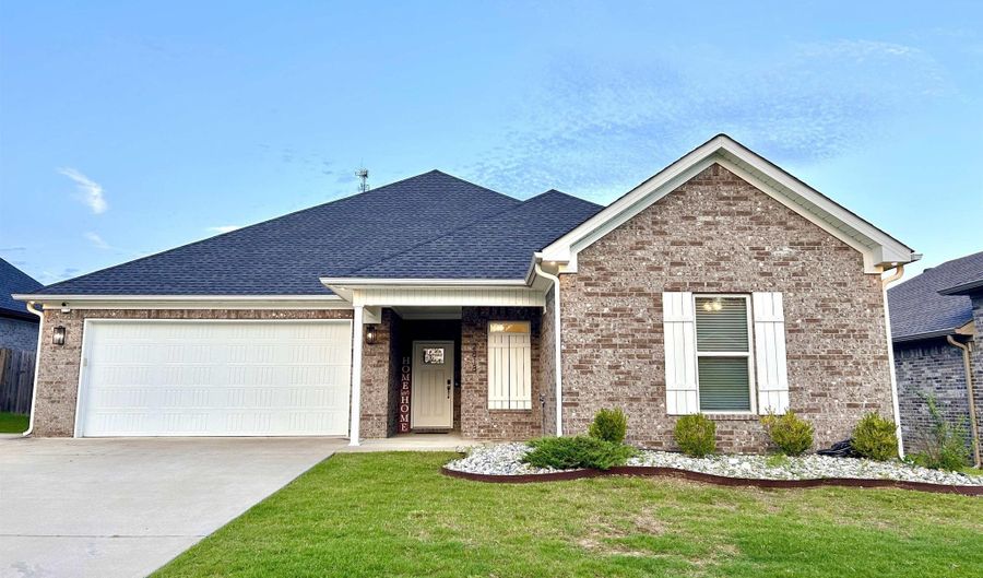 2818 WHISKER Way, Benton, AR 72015 - 4 Beds, 2 Bath
