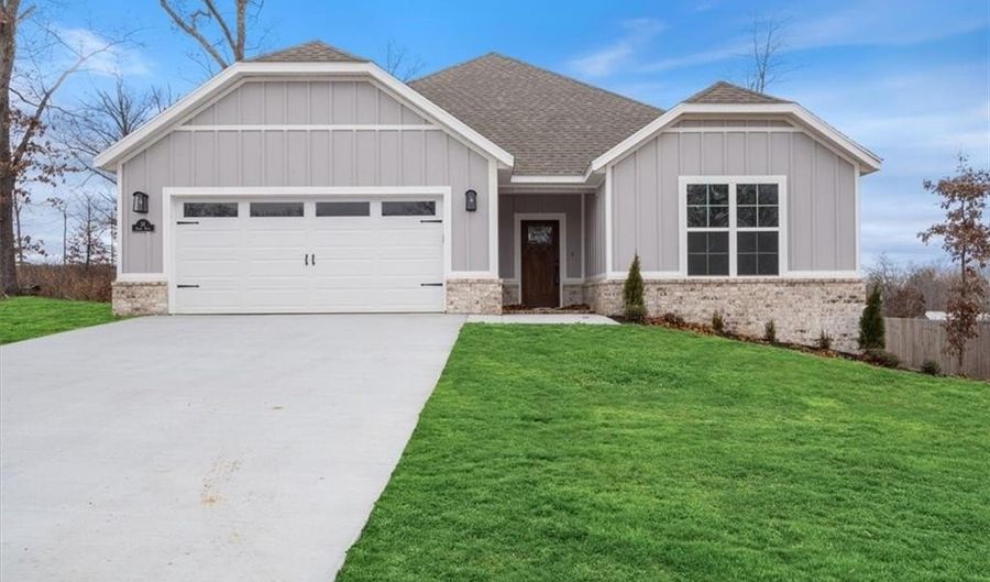 1 Claypole Ln, Bella Vista, AR 72715 - 3 Beds, 2 Bath