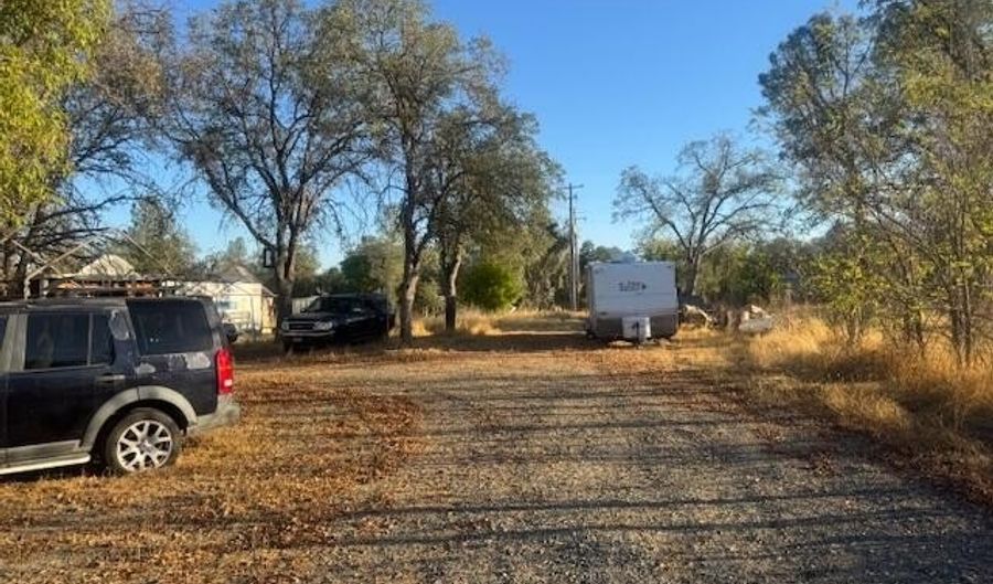 6513 Lulu Ln, Anderson, CA 96007 - 5 Beds, 3 Bath