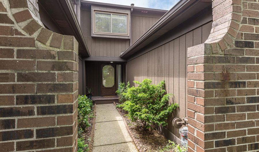 2503 Meade Ct, Ann Arbor, MI 48105 - 2 Beds, 3 Bath