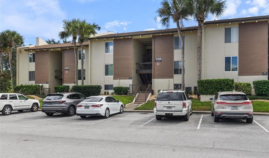 598 ORANGE Dr 157, Altamonte Springs, FL 32701 - 1 Beds, 1 Bath