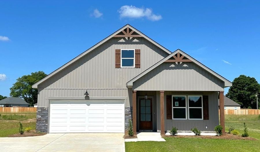 68 Woodham Rd, Ashford, AL 36312 - 4 Beds, 2 Bath