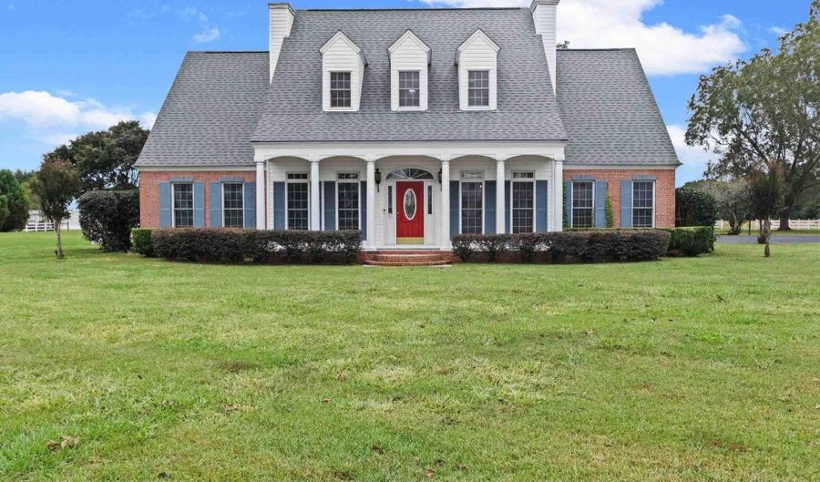 10734 Hwy 31, Atmore, AL 36502 - 5 Beds, 4 Bath