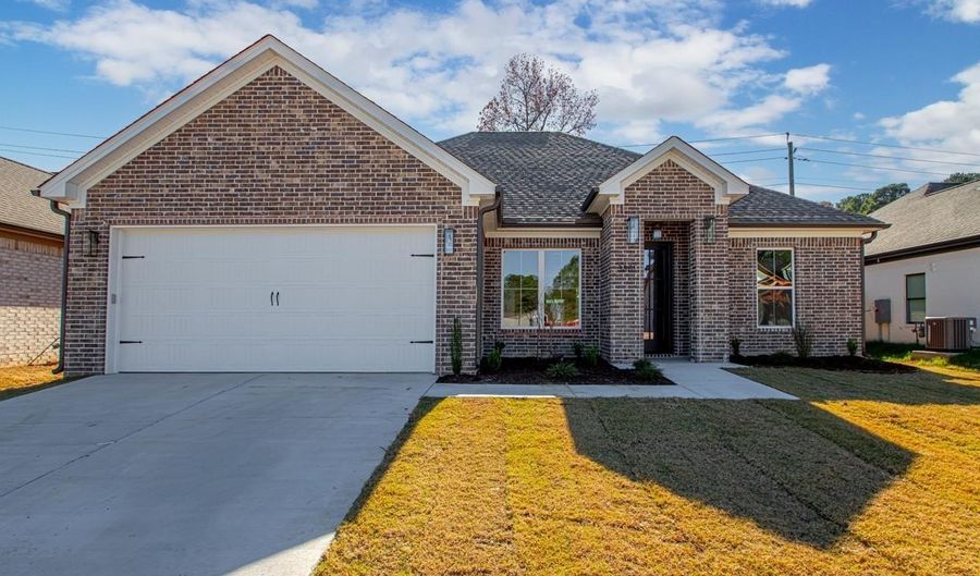 3881 Spencer Crossing Dr, Benton, AR 72019 - 4 Beds, 2 Bath