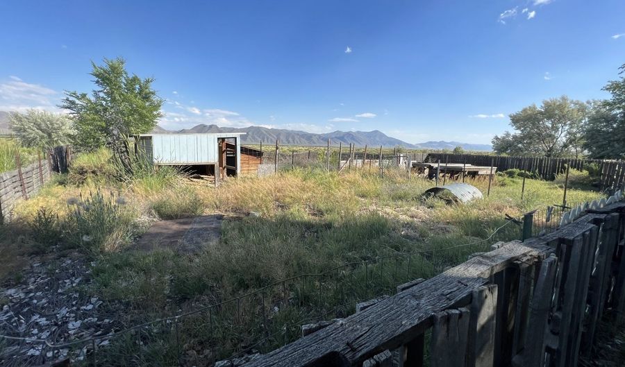 Skeeters Way, Crescent Valley, NV 89821 - 1 Beds, 1 Bath