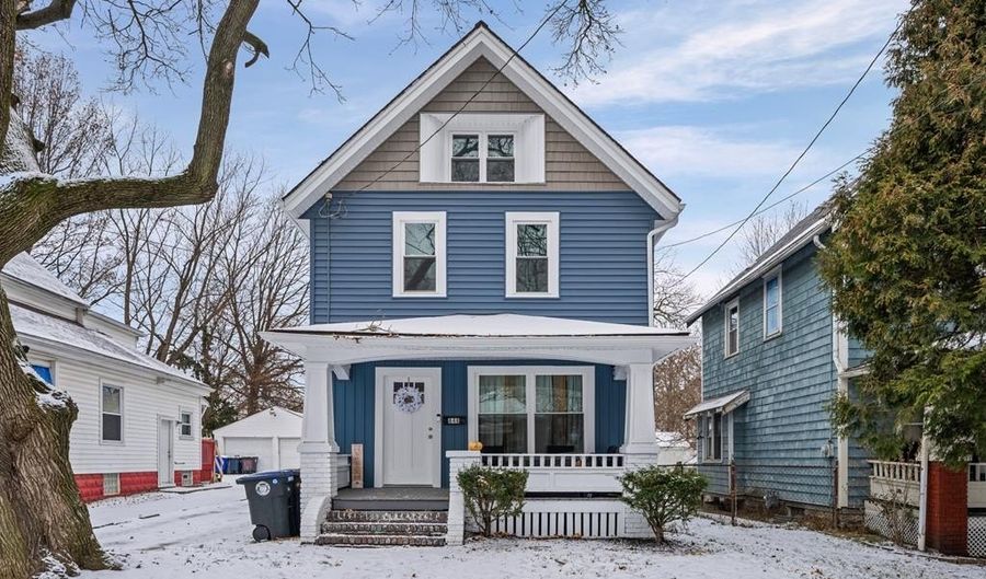848 Kling St, Akron, OH 44311 - 4 Beds, 3 Bath