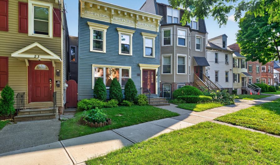 21 Western Ave, Albany, NY 12203 - 3 Beds, 3 Bath