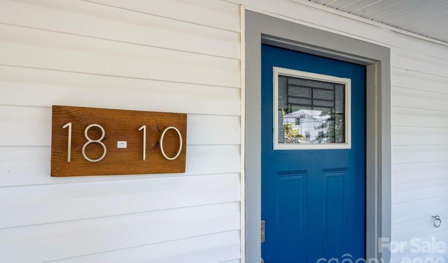 18 Oteen Park Pl, Asheville, NC 28805 - 2 Beds, 2 Bath
